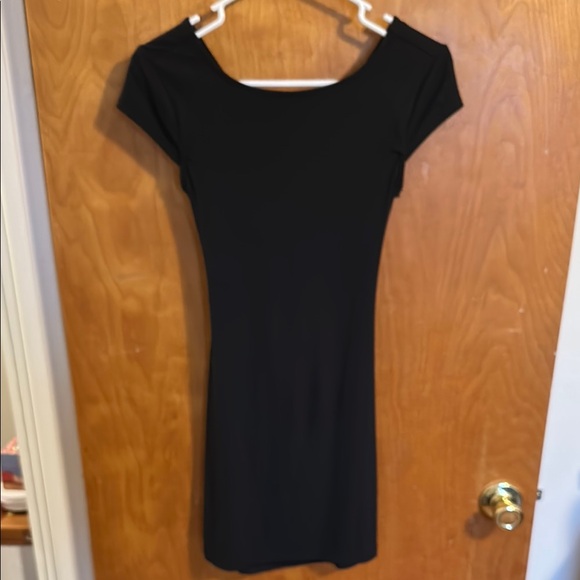 Teeze Me Dresses & Skirts - Teeze Me Peep Back Black Dress